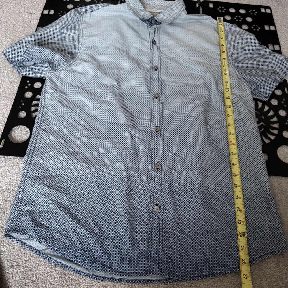 Guess Mens Short Sleeve Button Down Shirt Blue Geometric Ombre SM42H31W4VC L - Picture 7 of 8